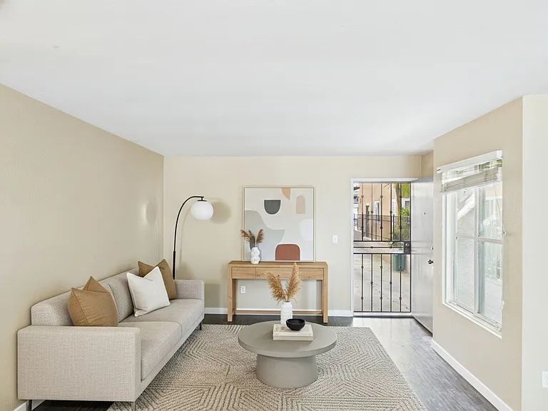 4119 Arizona Street — Photo 4