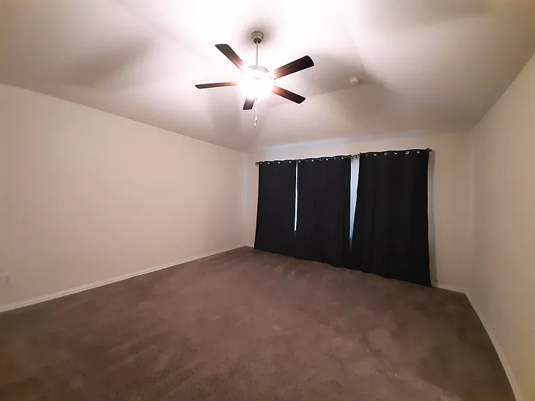 1514 Ancient Oak Ln — Photo 13