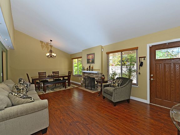 4th image of 11147 Carlota St