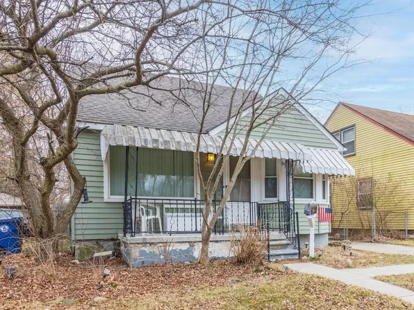 19948 Wakenden St, Redford, MI 48240