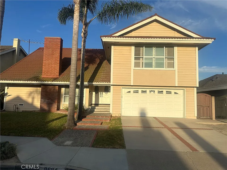 9684 Avenida Monterey