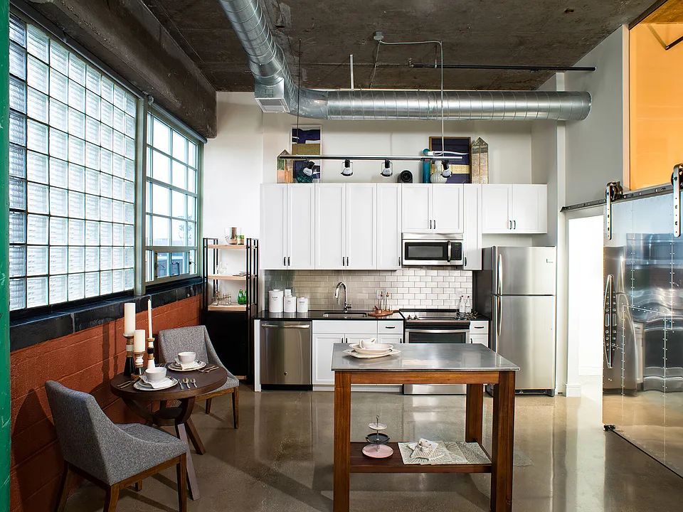 The Hecht Warehouse