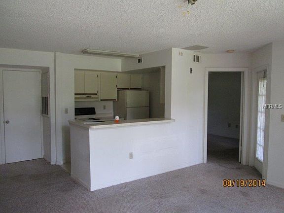 4th image of 425 Fountainhead Cir Unit 108