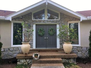 155 Bayshore Dr, Hendersonville, TN 37075