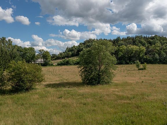 4th image of 238 County Rd W