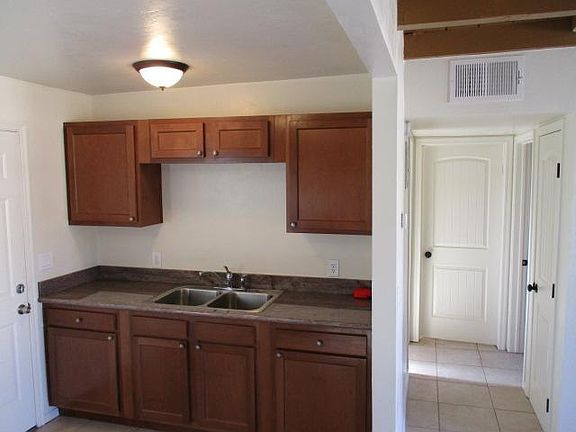 hall to bath and bedroom