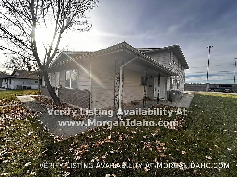 697 S White Cloud Dr — Photo 1