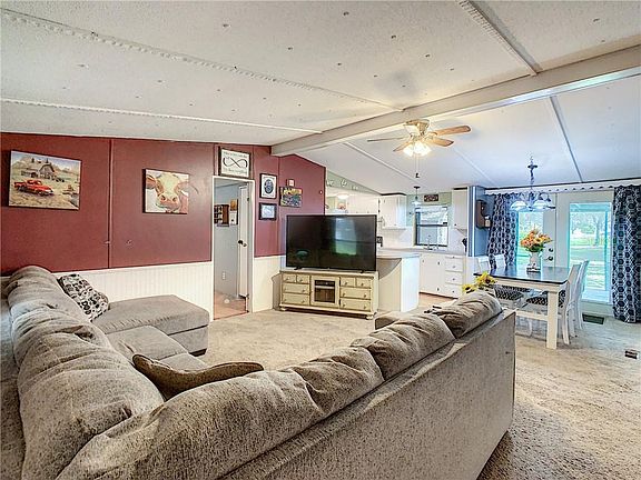 5th image of 3820 Rolling Hills Ct W