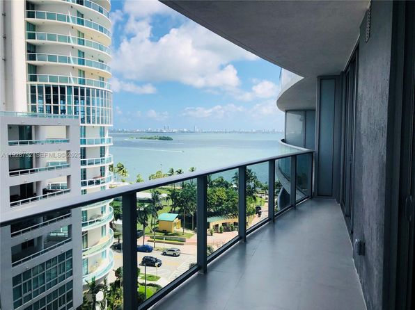 488 NE 18th St Unit 907