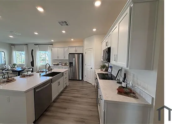 7980 Delta Haven St — Photo 15