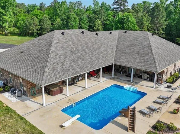 4550 Newbold Rd, Bessemer, AL 35022