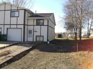 1060D Custer Dr, Washburn, ND 58577