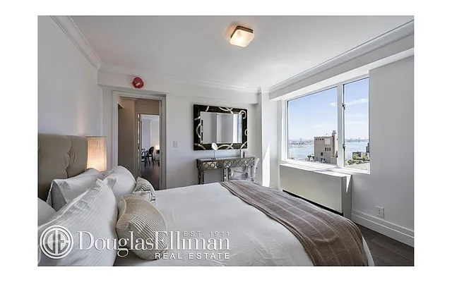 Rented by Douglas Elliman | media 11