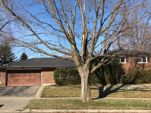 11 Misthollow Sq, Toronto, ON M1E 4P3
