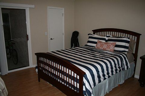 guest room w/ walk in closet