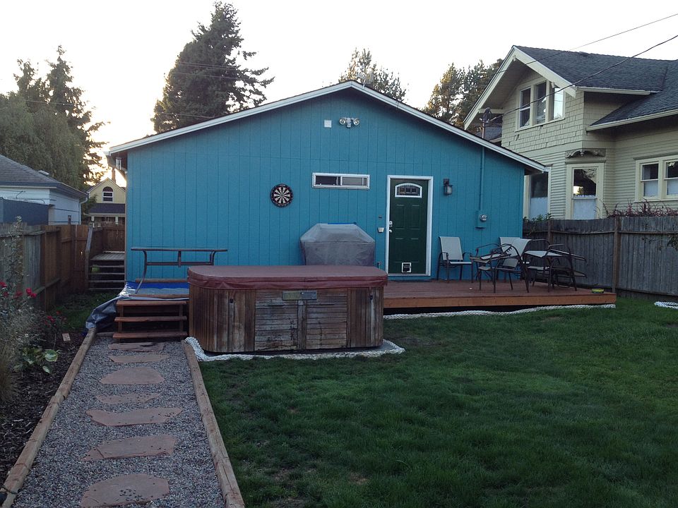 2nd image of 2230 Ellis St