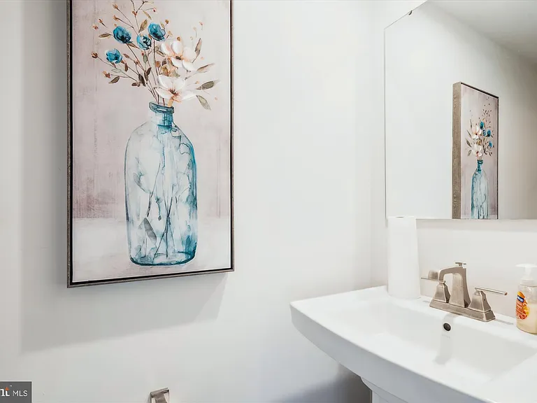 2824 Lewis Ave — Photo 14