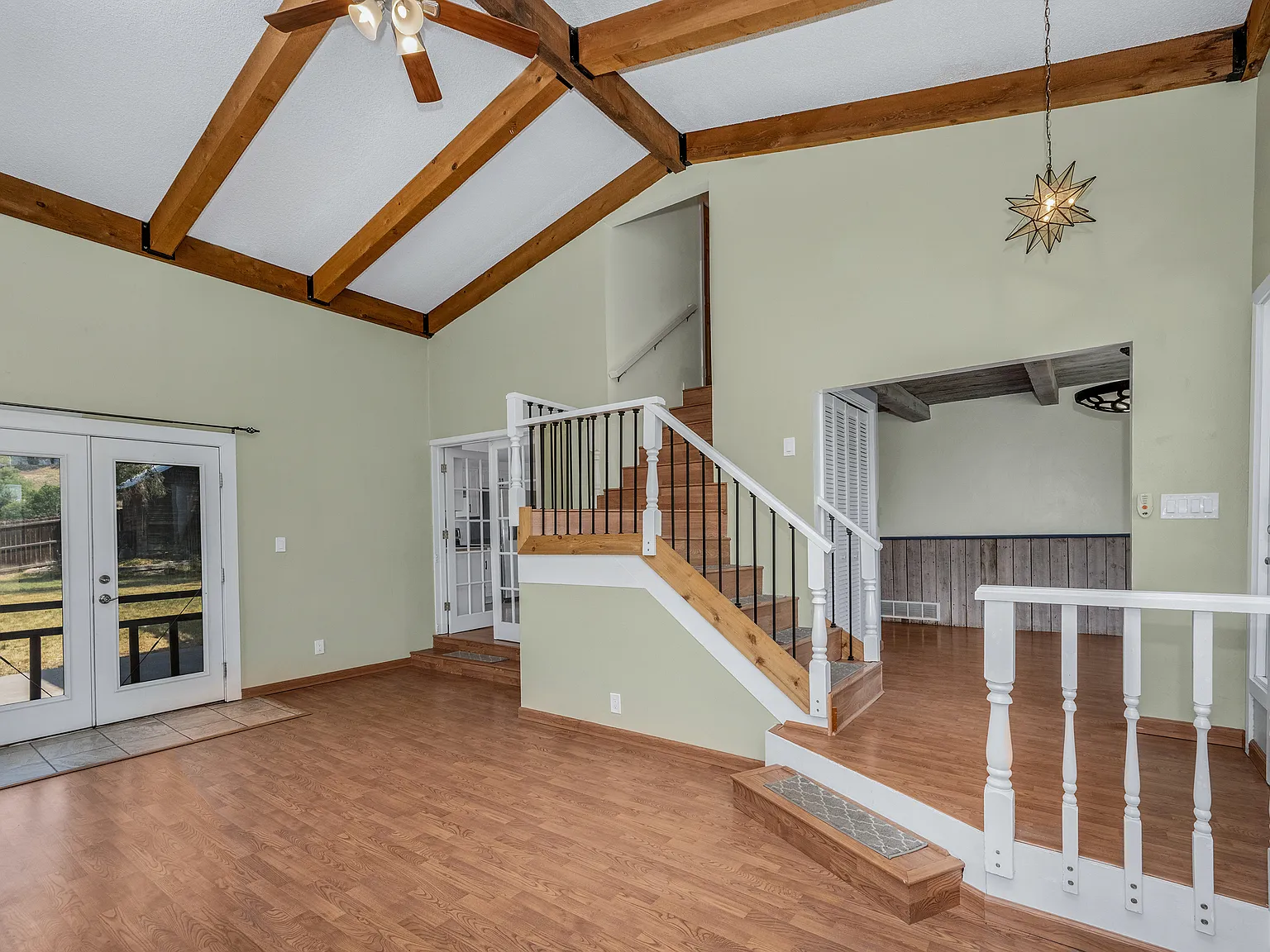 4 bed, 2204 sqft, $3,800 — Photo 4