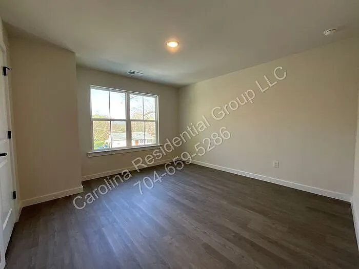 130 18th St NW — Photo 6