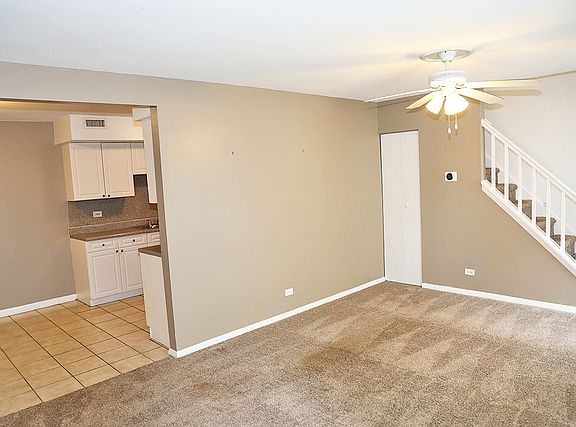 3rd image of 801 Wellington Ave #U31