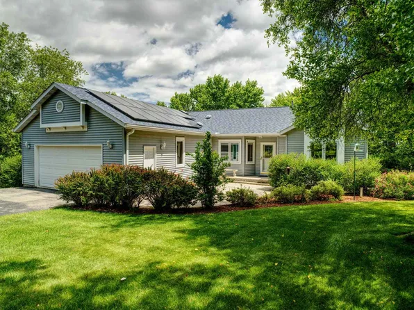 26-48 Norwood Dr, Lanark, IL 61046