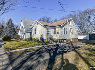 100 Arthur St, Ridgefield Park, NJ 07660