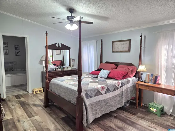 3033 E Marble Valley Rd, Sylacauga, AL 35151