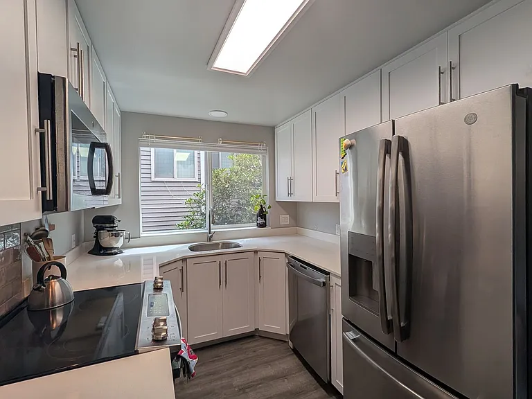 1729 18th Ave #201 — Photo 9