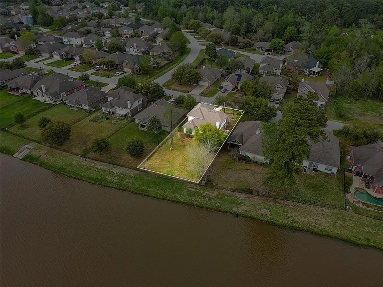 9219 E Lakeside Dr — Photo 45