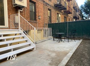 4320 42nd St APT 2R, Sunnyside, NY 11104