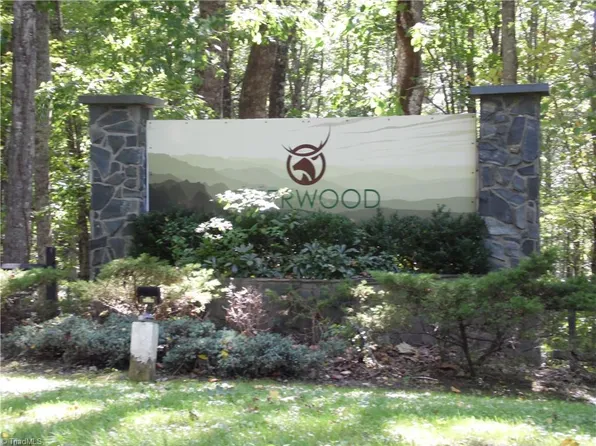 Deer Valley Rd #60, Piney Creek, NC 28663