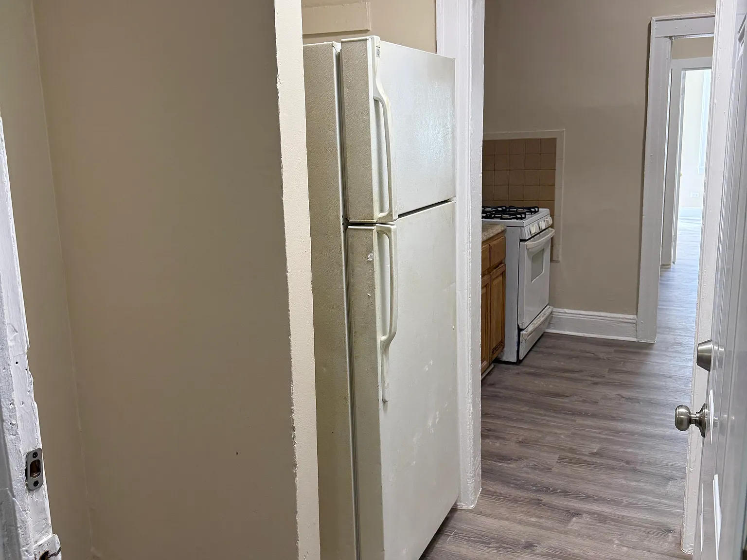 2 bed, 520 sqft, $2,800 — Photo 2
