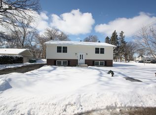 90 Tweed Rd APT C, Fox Lake, IL 60020