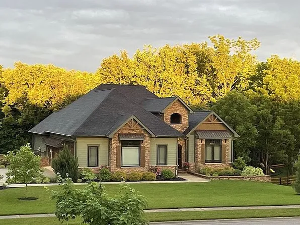 202 Deerfield Cir, Nicholasville, KY 40356