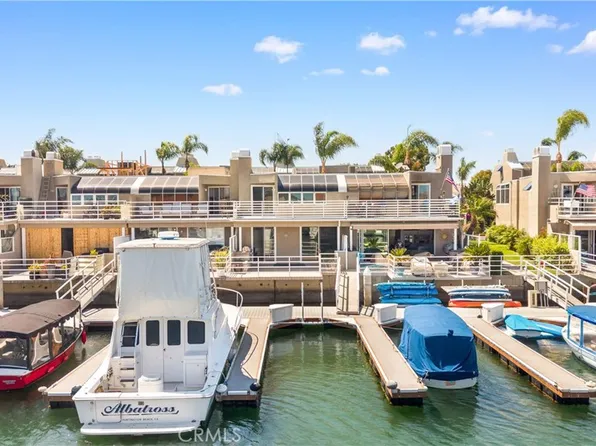 3382 Tempe Dr, Huntington Beach, CA 92649