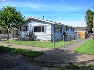 622 Harris St, Myrtle Point, OR 97458