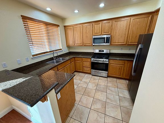 5th image of 5443 Washoe St