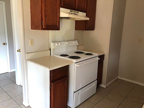 3rd image of 2808 Perkinston Ln