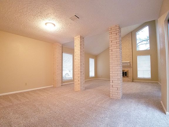 5th image of 1923 Quail Valley East Dr