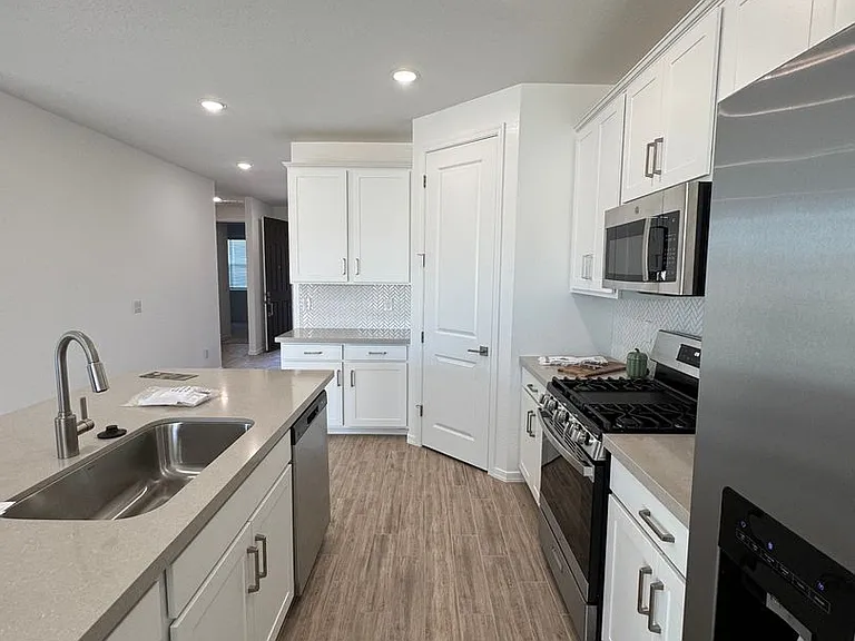 25372 N 76th Dr — Photo 31