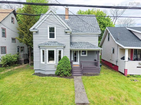 17 Saint Peters Rd, Cape Breton, NS B1P 4P2