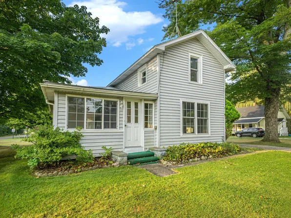 105 Niles St, Lakeview, MI 48850