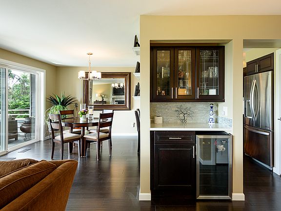 Extra cabinets- Wine fridge!