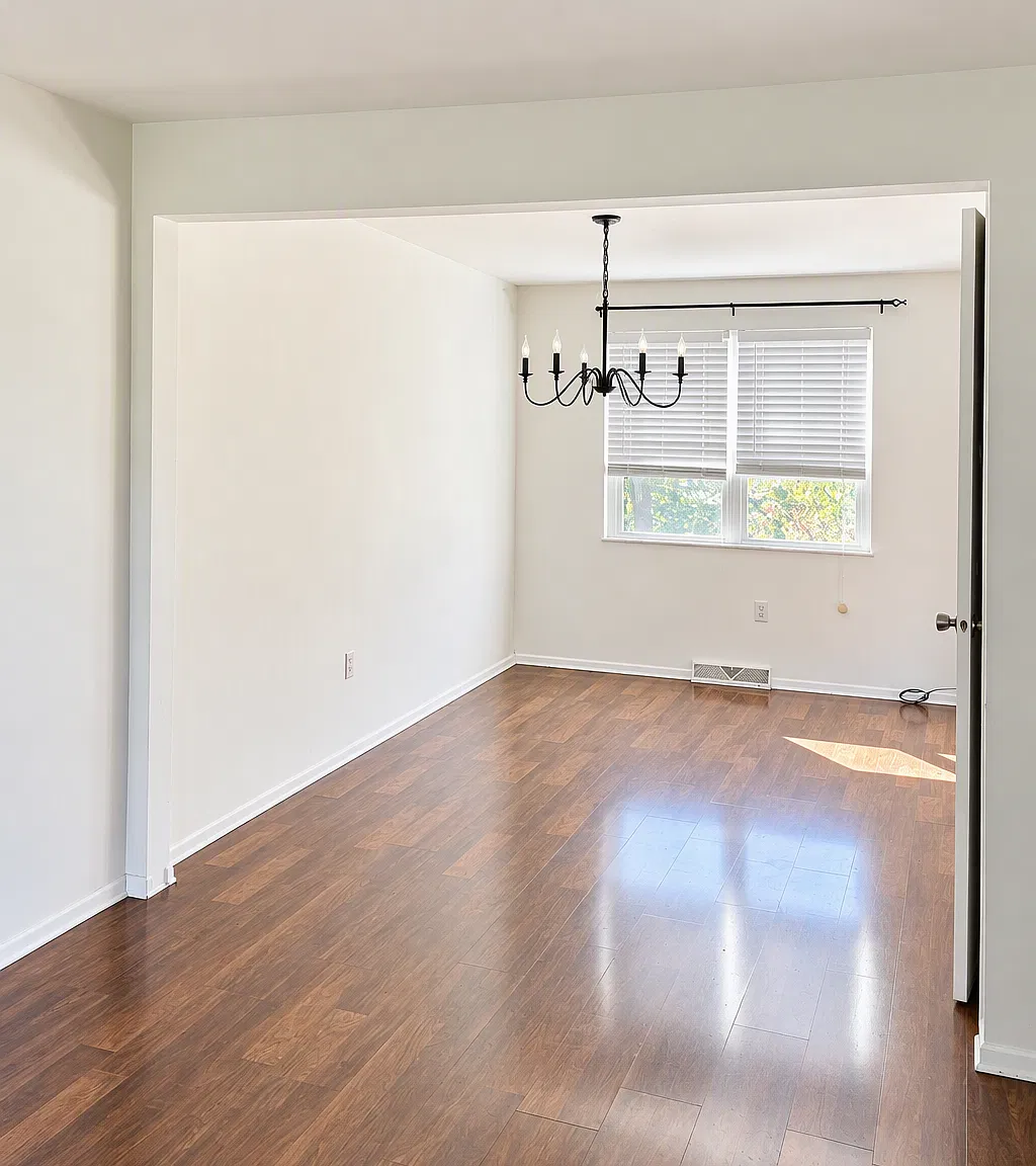 2 bed, 1.5 bath, 1064 sqft, $1,725 — Photo 1