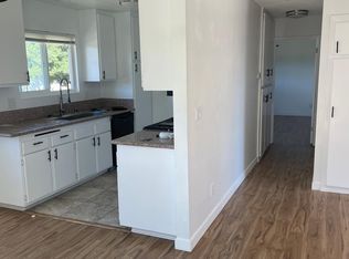 814 Jennifer Ln APT B, Costa Mesa, CA 92626