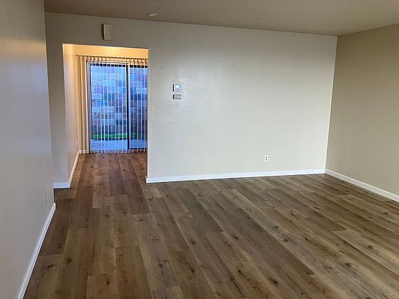 2nd image of 333 Poplar St APT 10