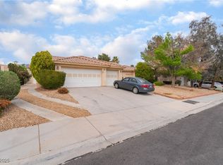 8340 W Hammer Ln, Las Vegas, NV 89149