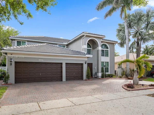 12724 NW 18th Ct, Pembroke Pines, FL 33028