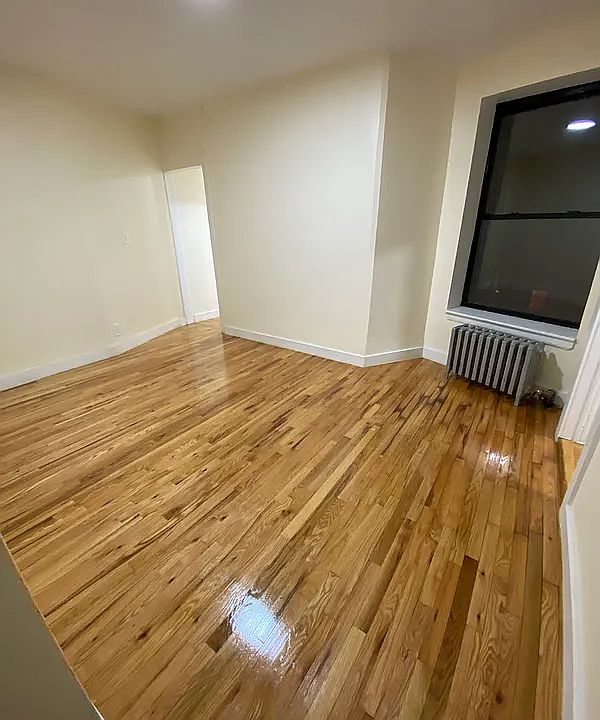 1st image of 1841 Mohegan Ave APT 7