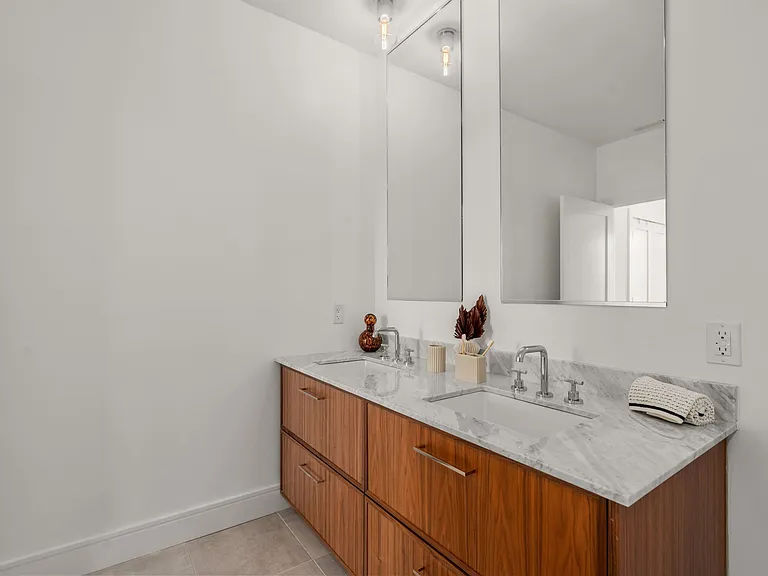 99 Sumner St #321 — Photo 16
